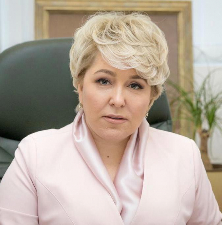 Украина внесла в санкционный список депутата Госдумы Ирину Гусеву