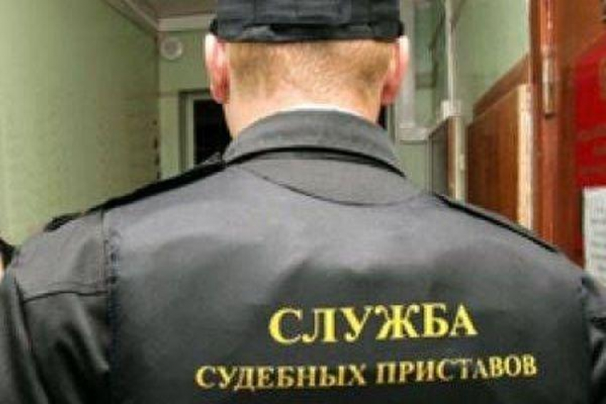 В Волгограде приставы взыскали с водителей-должников почти 200 тысяч