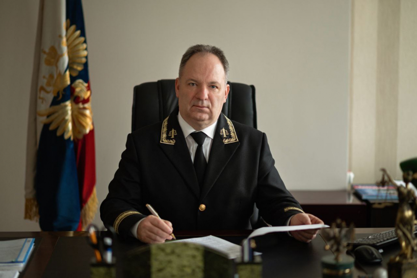 Председатель Волгоградского облсуда Алексей Глухов отмечает день рождения 
