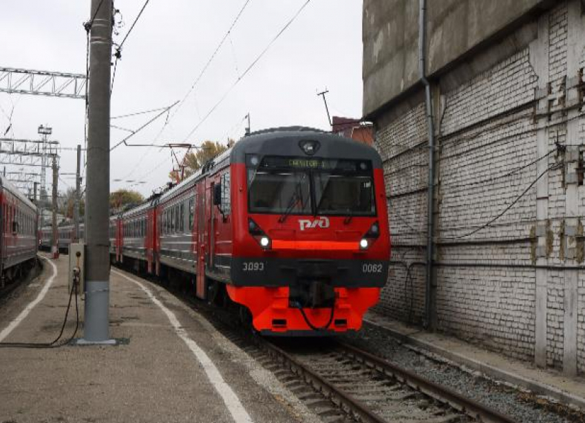 В Волгограде из расписания последней электрички убрали четыре остановки