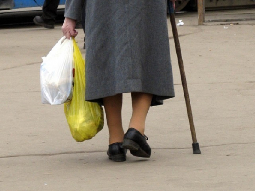 В центре Волгограда водитель «Тойоты» сбил 80-летнюю женщину 