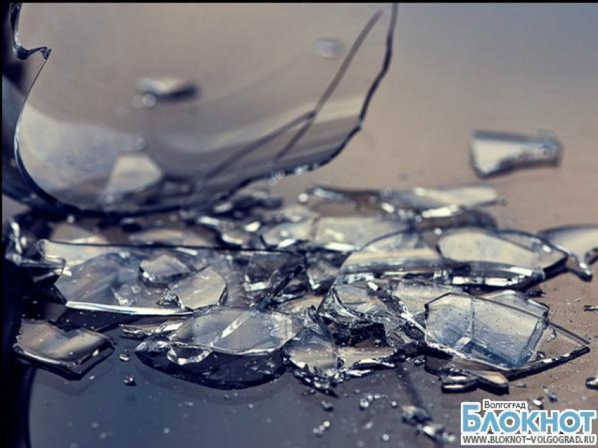 Волгоградка разбила банку о голову своей 4-летней дочери