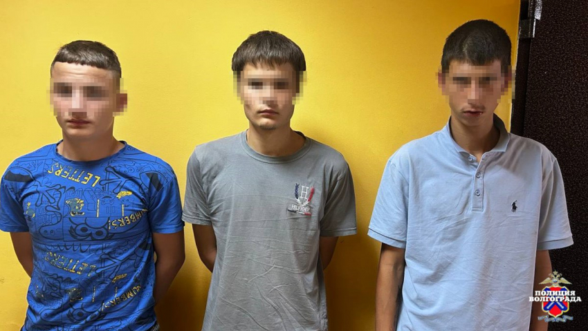 Банду поджигающих волосы подростков задержали в Волгограде