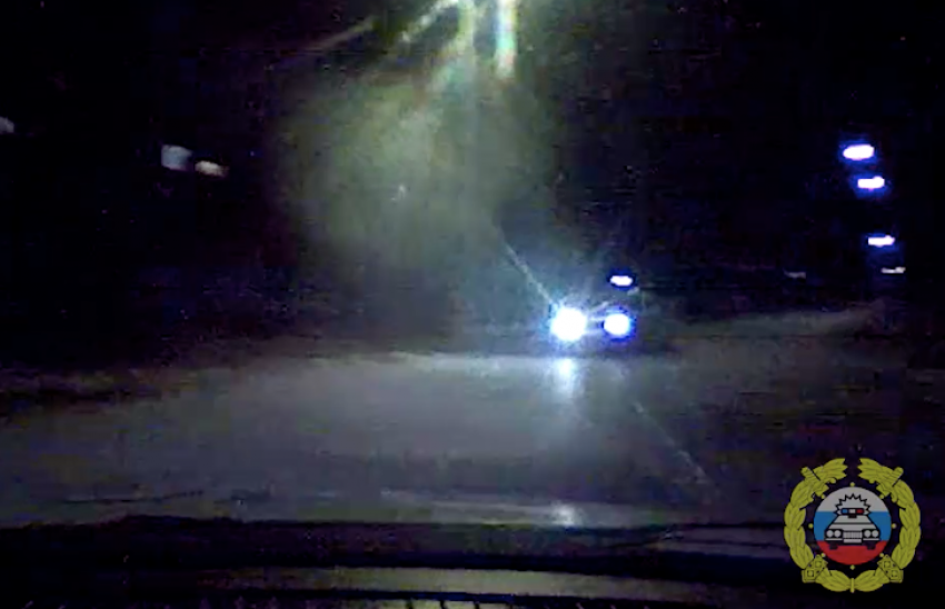 Погоня полиции за «девяткой» с выстрелами попала на видео под Волгоградом 