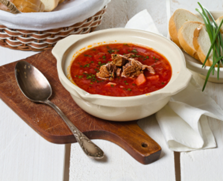 В Волгограде двое детей отравились маминым борщем 