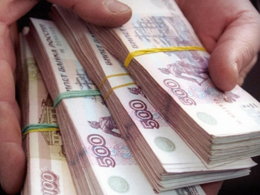 Под Волгоградом разговорчивая пенсионерка лишилась 400 тысяч