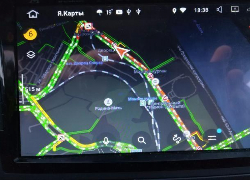 В восьмикилометровой пробке встал Волгоград 