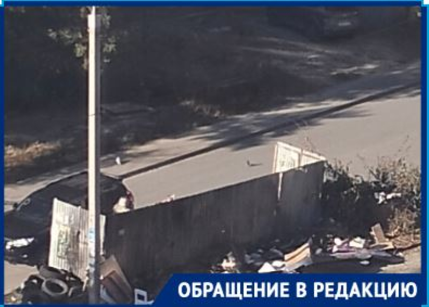 «Подарок» подбросили соседям после ремонта крыши пятиэтажки в Волгограде