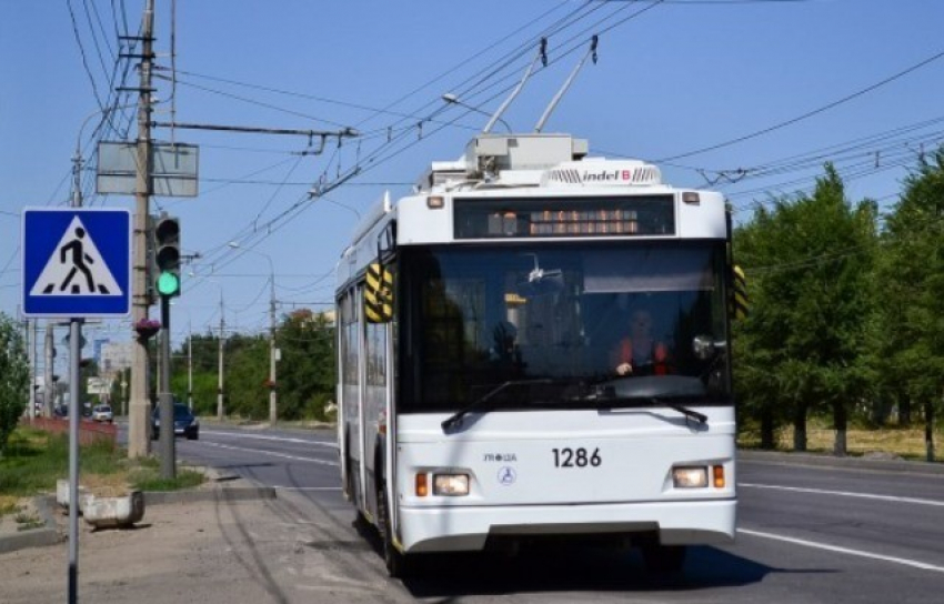 В Волгограде на время ремонта шоссе Авиаторов троллейбусы заменят на автобусы