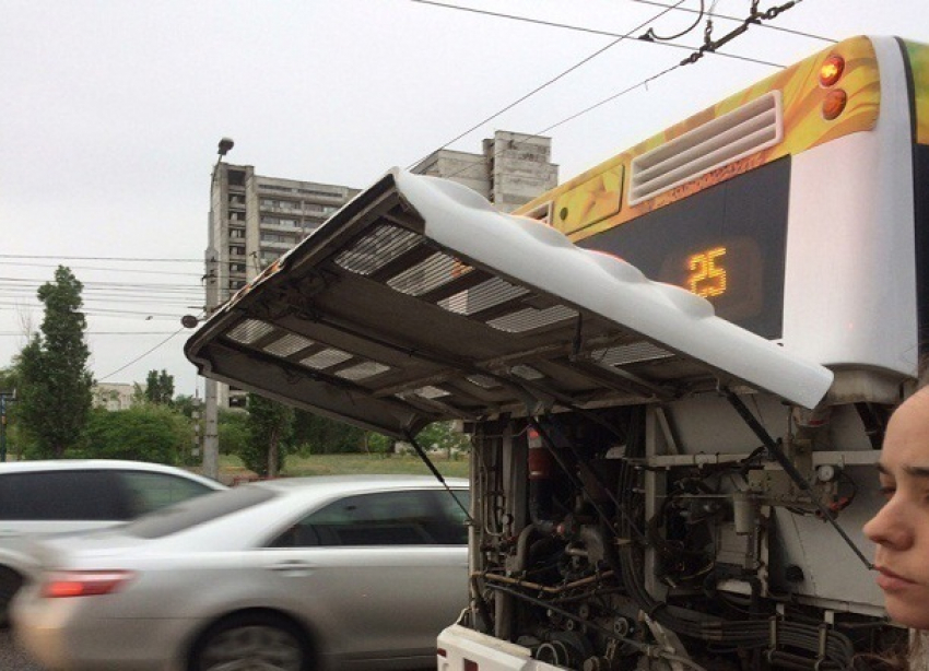 В Волгограде вышел из строя очередной автобус «Питеравто»