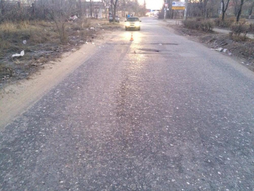 На юге Волгограда разыскивают водителя, сбившего 25-летнего пешехода