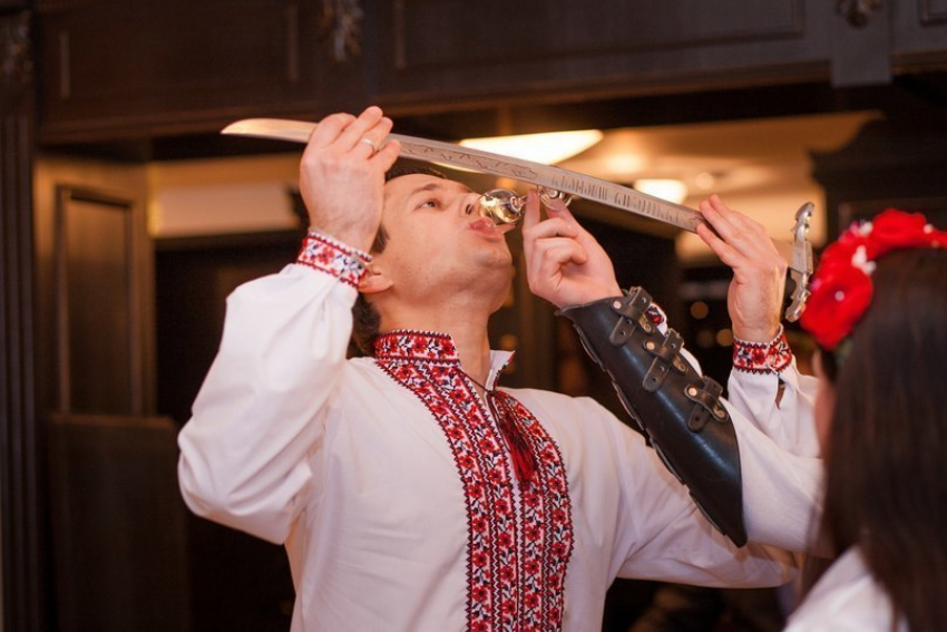 Казаки предлагают сократить продажу алкоголя в Волгограде до трех часов в день