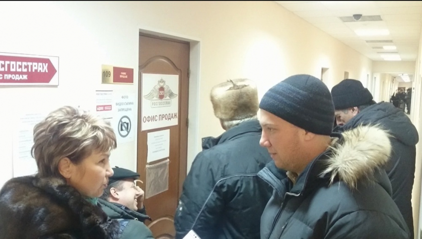 Оплатить ОСАГО без дополнительных услуг в Волгограде можно только с полицейскими