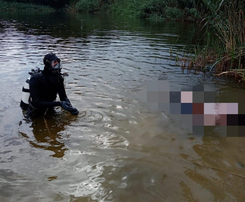 Молодой человек утонул в волгоградском пруду на глазах у отдыхающих 