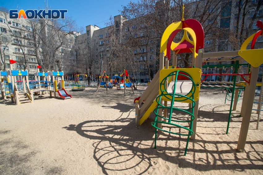 Четверть жителей Волгограда оставят детей дома на все лето 