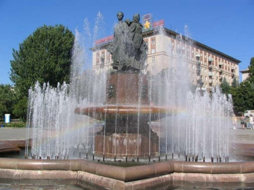В центре Волгограда работают все фонтаны