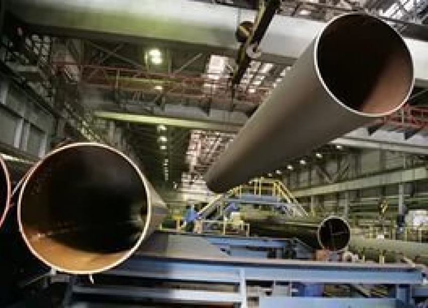 На Волжском трубном заводе насмерть придавило рабочего
