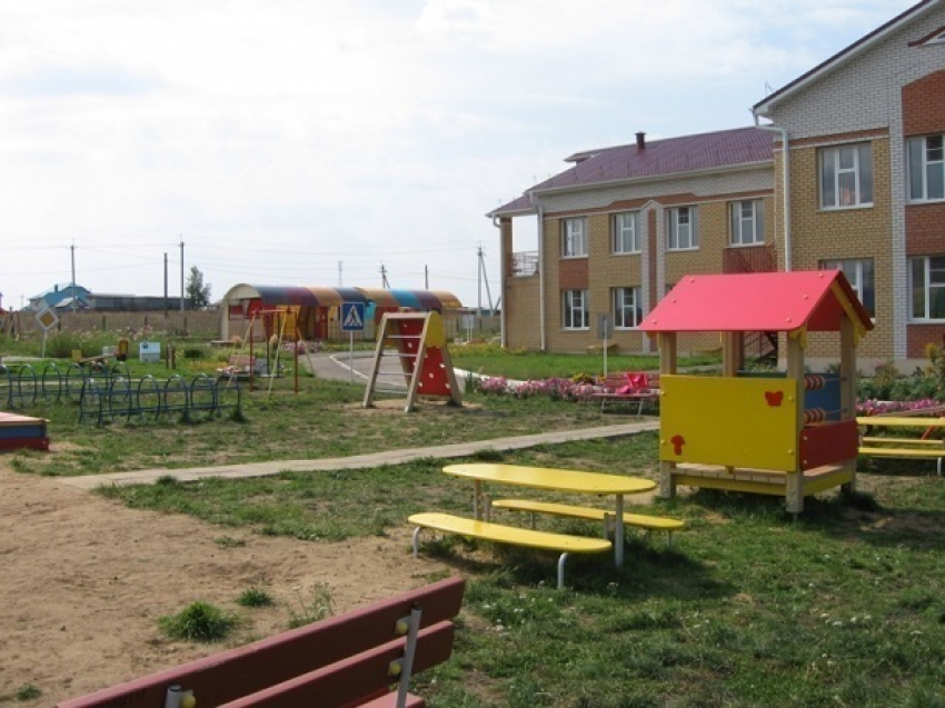 Директор детского сада может отправиться в колонию из-за многочисленной родни в Волгоградской области