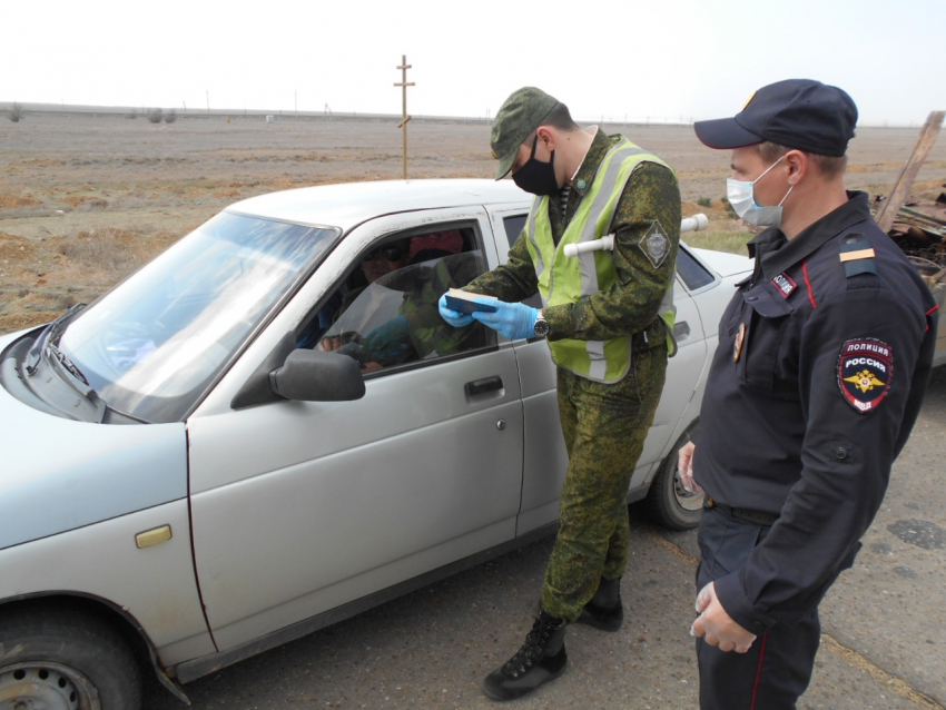 Угрожал пограничникам и вел себя неадекватно: в Волгоградской области огласили приговор «буйному» водителю