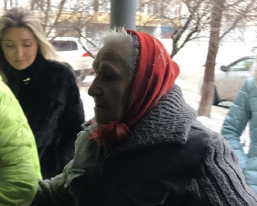 90-летняя пенсионерка променяла квартиру на любимый сарайчик в Волгограде
