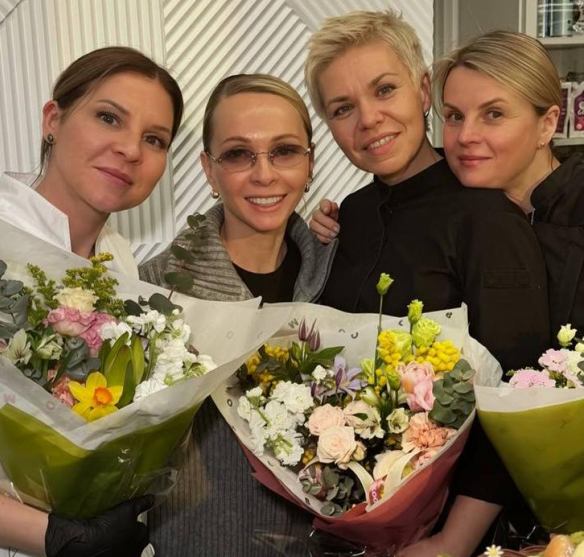 Рецептов невероятных куличей ждут от гуру готовки Натальи Варвиной после мастер-класса у шефа 