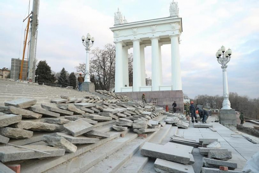 Волгоград вошел в топ-5 самых плохо управляемых городов России