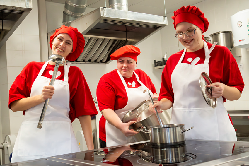 Профессия со вкусом будущего:молодые повара выбирают школьные столовые
