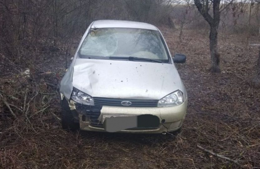 Водитель на легковушке сбил подростка насмерть и скрылся с места ДТП в Волгоградской области 