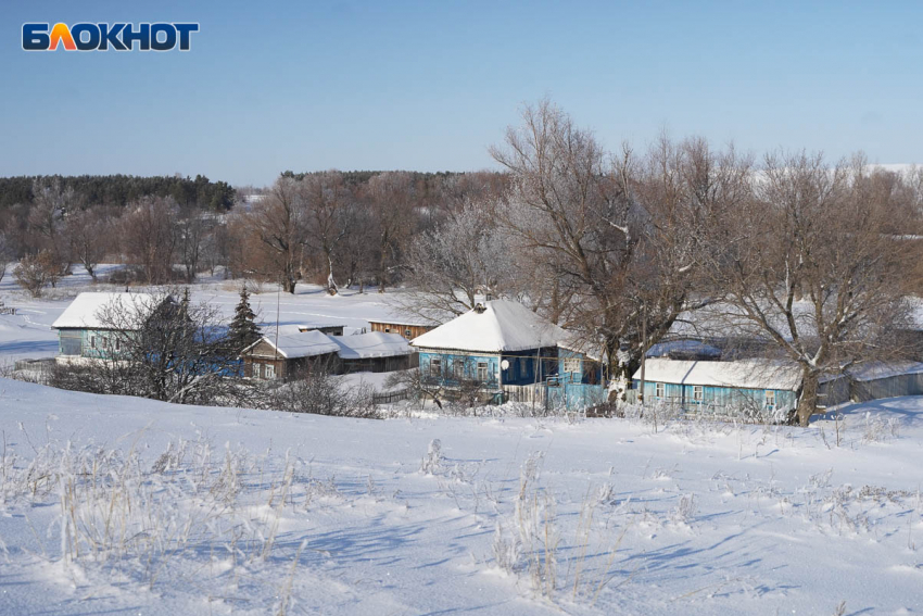 Неделю без воды выживает село под Волгоградом: «Копают малыми сапёрными лопатами?"