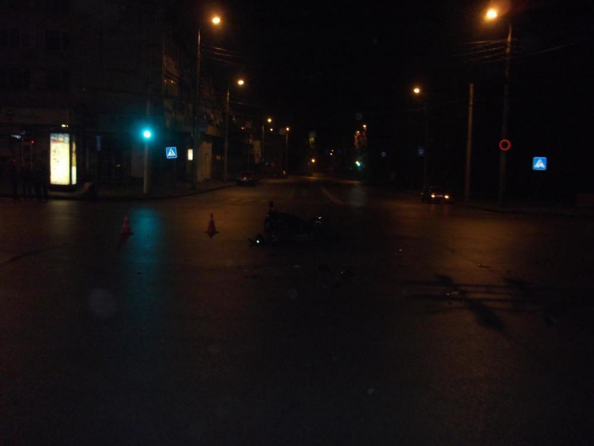 В Волгограде водитель «десятки» наехал на мотоциклиста и скрылся