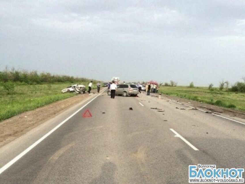 Пострадавший в аварии под Волгоградом 4-летний малыш в тяжелом состоянии