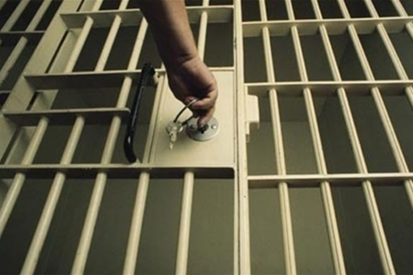 В Волгограде 37-летний преступник избил мужчину и похитил у него 5 тысяч