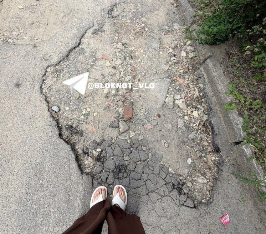 Чиновники предложили ремонтировать за счет жителей двор в центре Волгограда