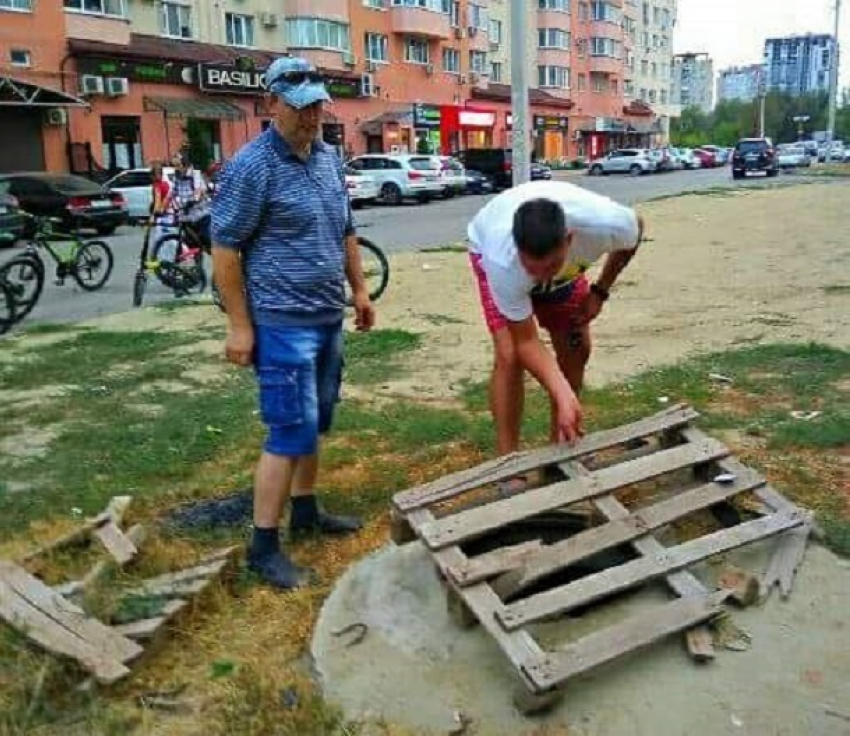 ﻿Глава Советского района попробует не провалиться в люк