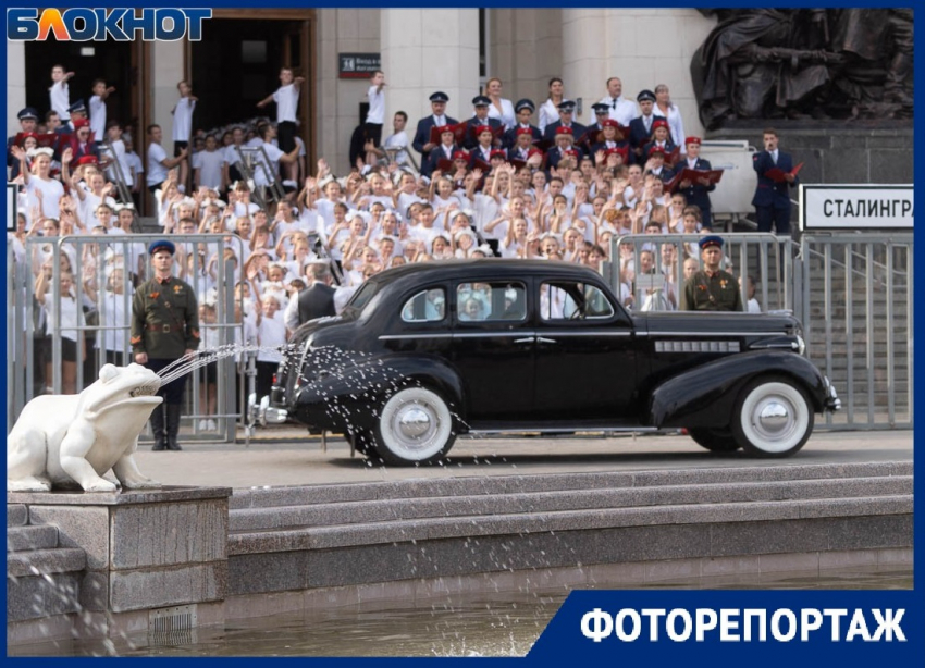 Сотни байкеров приехали на вокзал Волгограда: как это было – глазами людей