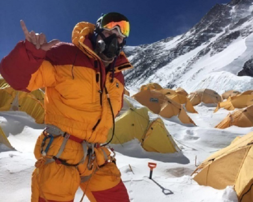 Экс-депутат Госдумы Олег Савченко покорил Эверест 
