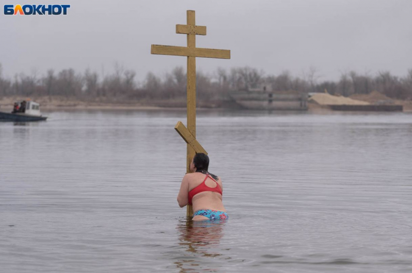 Крещенские купания отменили под Волгоградом из-за разгула вирусов