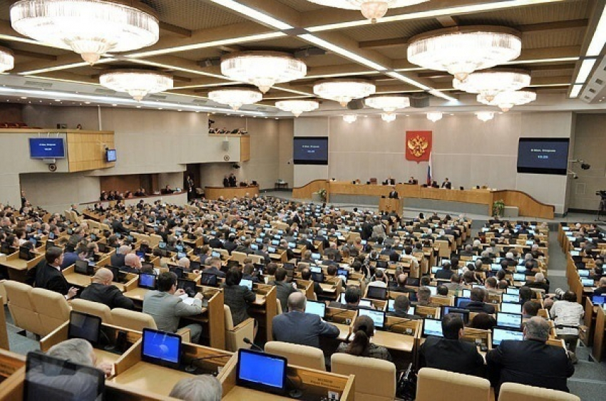 Политические эксперты с сомнением наблюдают за началом работы в Госдуме депутатов от Волгоградской области