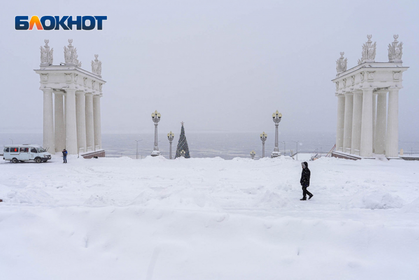 Разногласия с любимыми у Овнов, новые поклонники у Дев: гороскоп на неделю