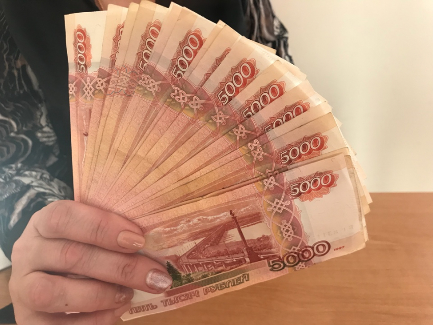 Волгоградский адвокат «кинул» своего подзащитного на 6 млн рублей