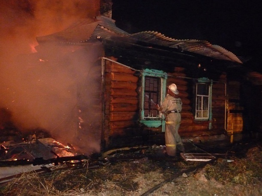 36-летний мужчина сгорел в ночном пожаре в Волгоградской области