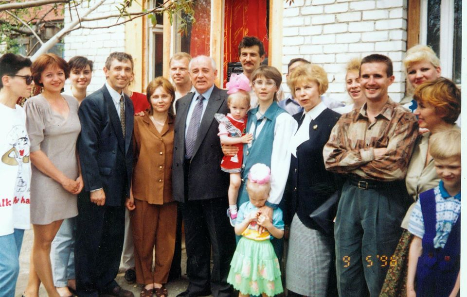 «Ели с ним пирожки в столовой»: волгоградцы вспоминают умершего Михаила Горбачева