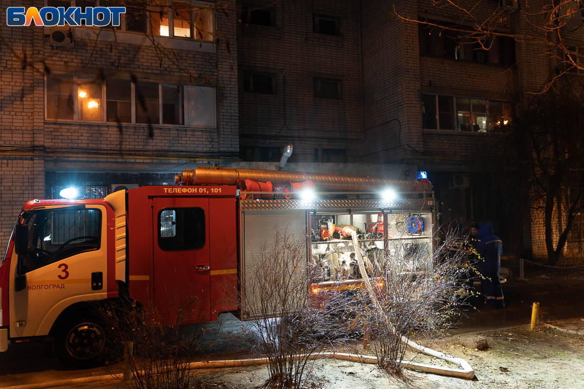 Взрыв произошел в 5-этажном доме в Волжском