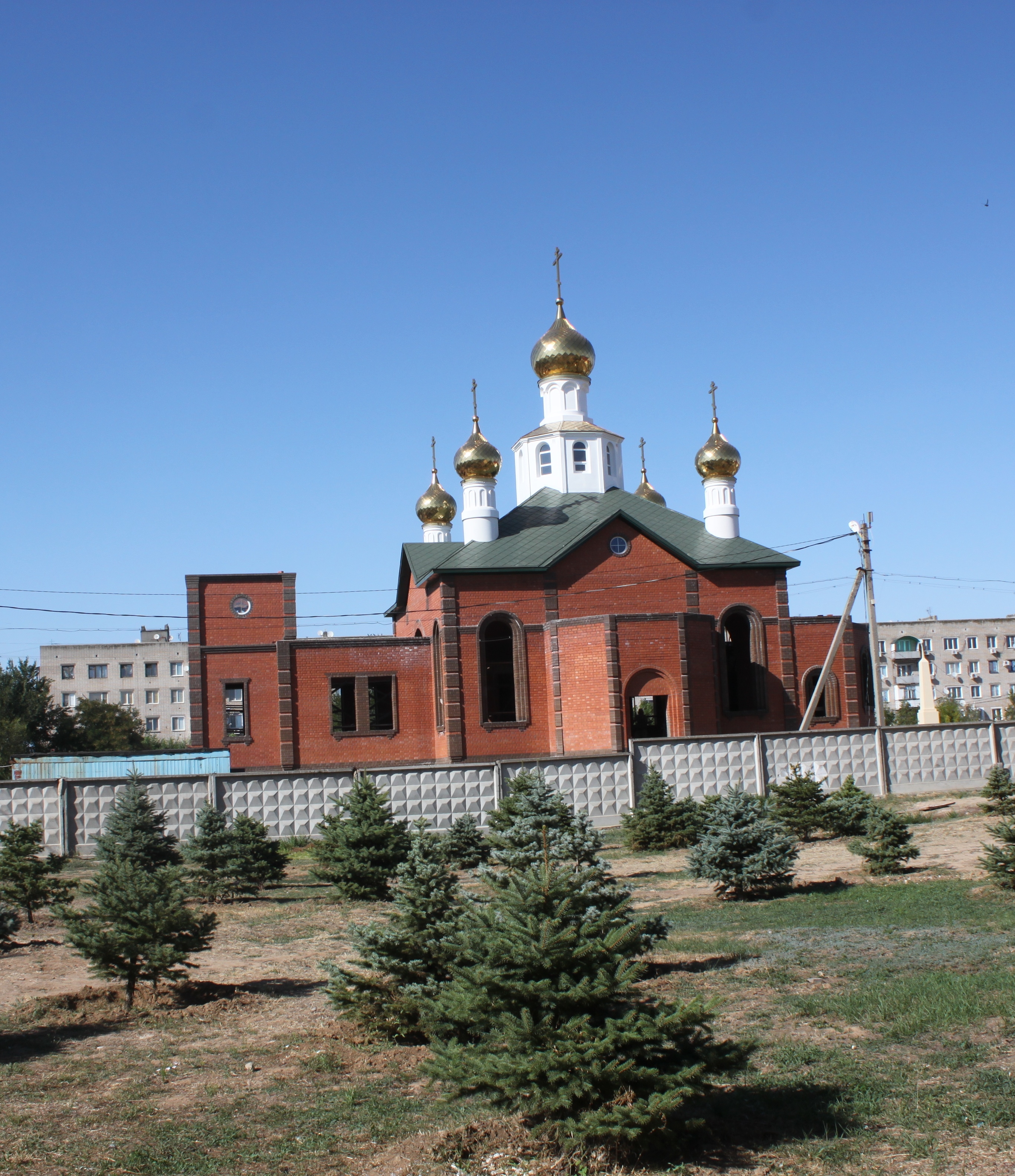 В центре Котельниково строится православный храм