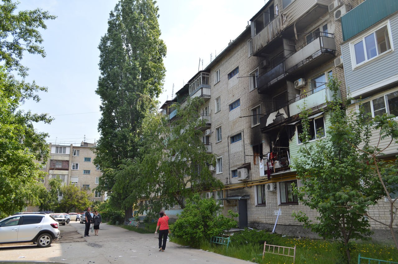 Всю ночь дежурили полиция и МЧС: что известно о взрыве в жилом доме в  Михайловке