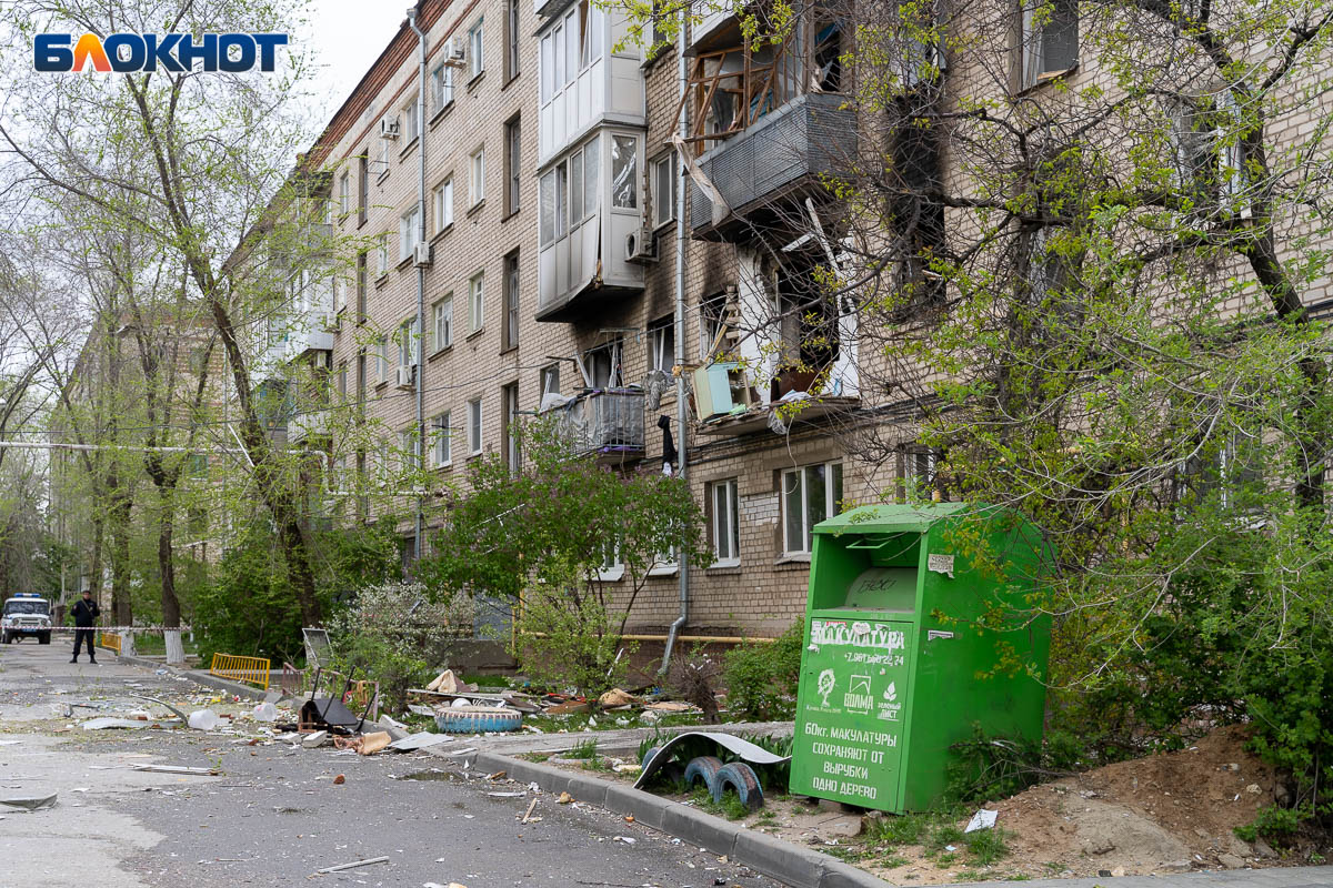 Людям разрешили зайти за вещами: в Волгограде решают судьбу взорвавшегося  дома