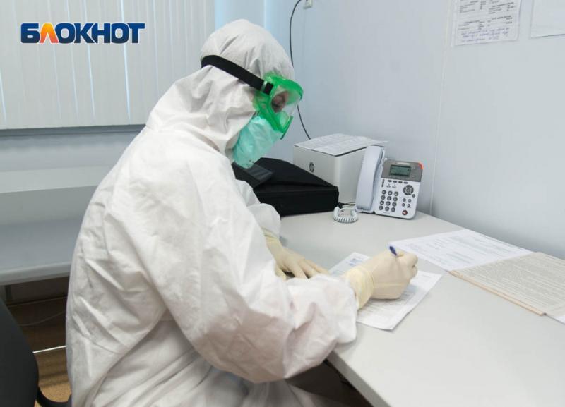 koronavirus_vrachi_SIZ_maski_lyudi_bolnye_covid_19_gospital_bolnitsa_COVID_19_meditsina_volgograd4.jpg