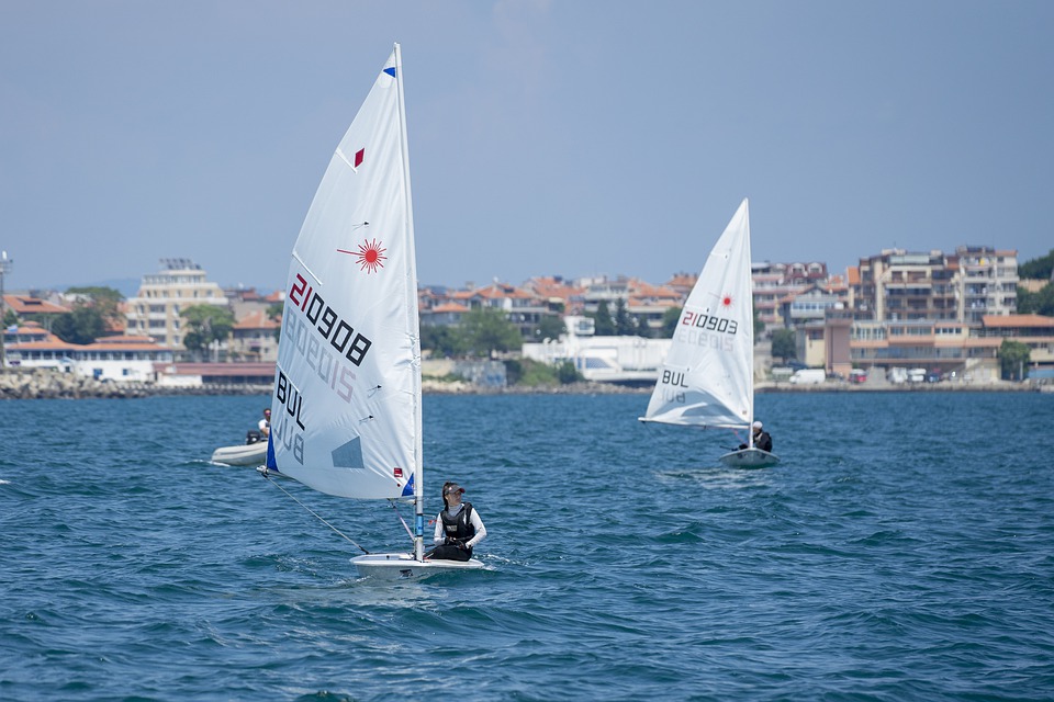 regatta-4347962_960_720.jpg