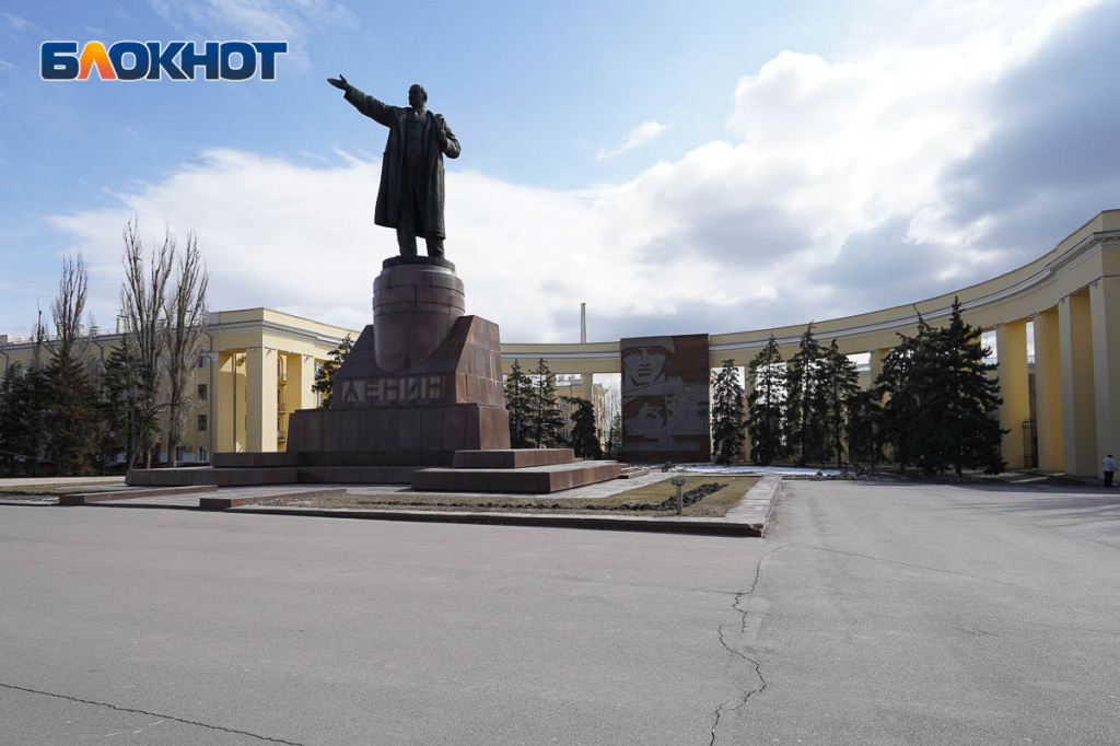 Ленин.jpg