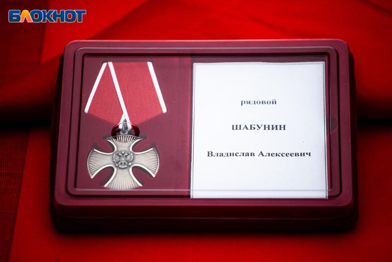 pokhorony_soldata_Volzhskiy_kladbishche_2_3_.jpg